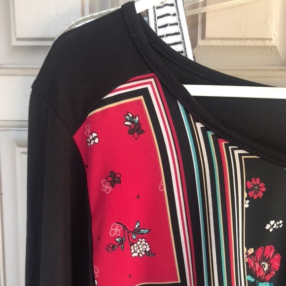 Ava James Pullover Round Neck SzL 3/4 Sleeve Black/Graphic Print Spandex Blend - Picture 3 of 10